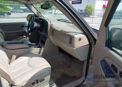 2005 Chevrolet Tahoe Lt из США, поврежденный, VIN 1GNEC13T05J164155